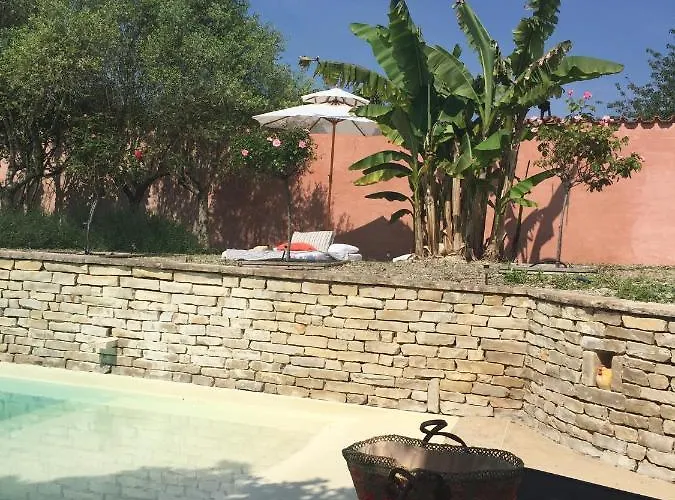 Campagne Design Bed & Breakfast Thaire